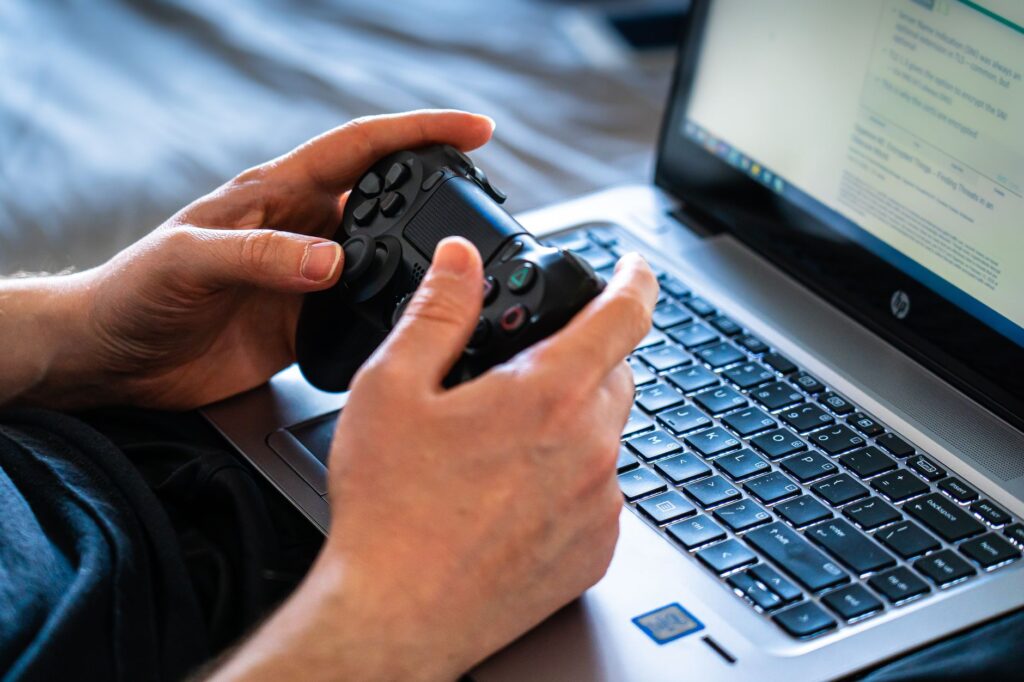 Online Gaming: The Expanding World of Interactive Entertainment